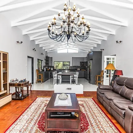 Kwamagogo Villa, Chartwell Johannesburg Exterior photo