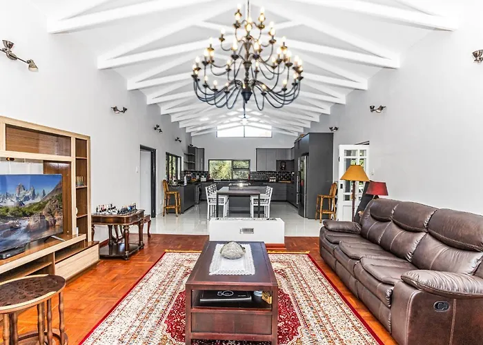 Kwamagogo Villa, Chartwell
