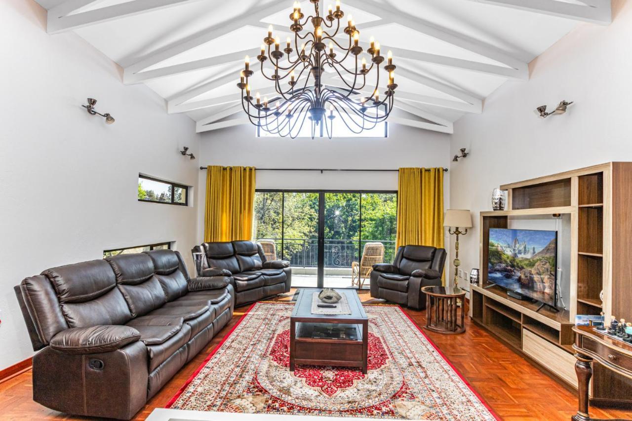 Apartment Kwamagogo Villa, Chartwell Johannesburg