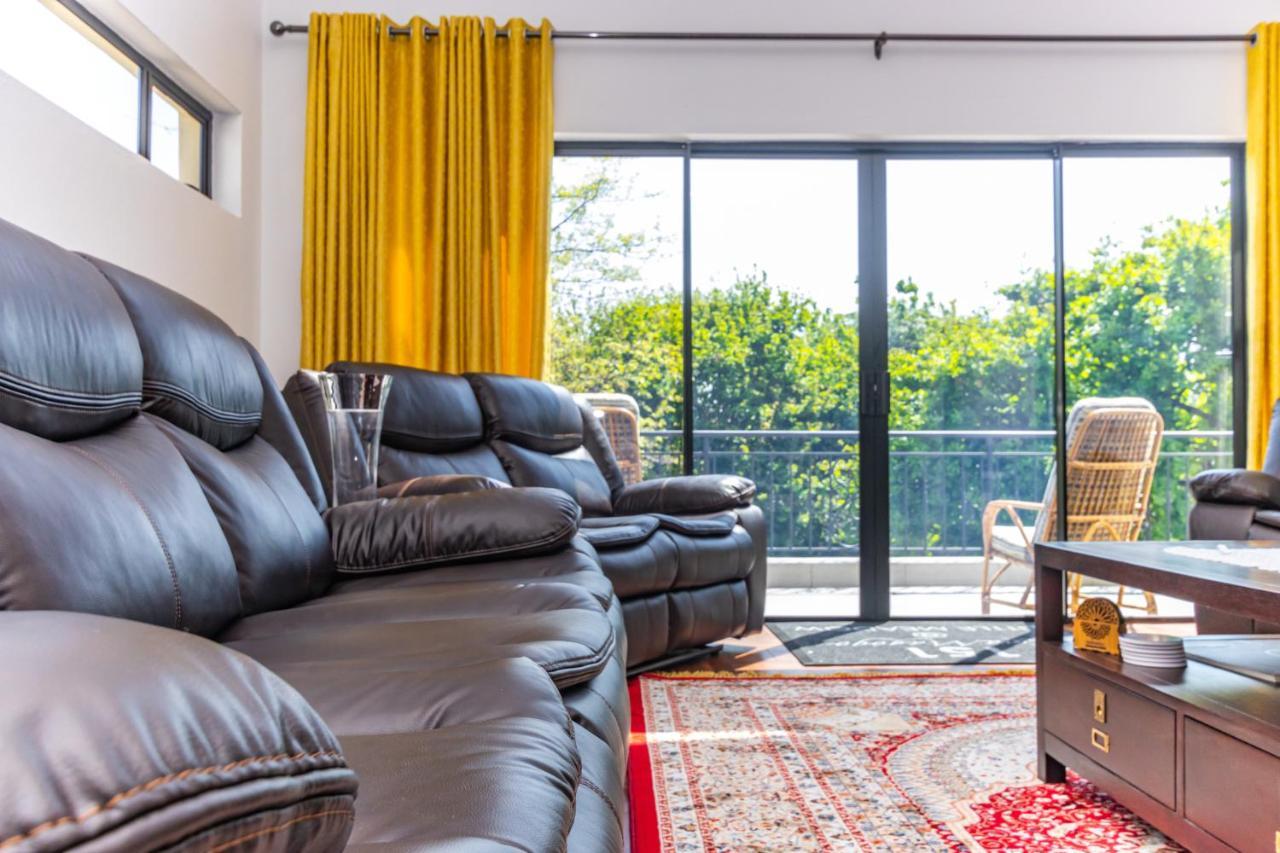 Kwamagogo Villa, Chartwell Johannesburg