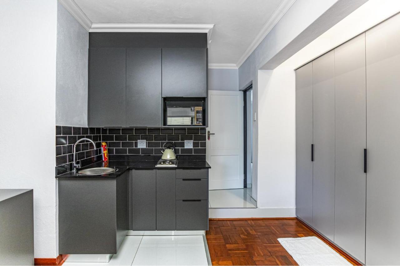 Kwamagogo Villa, Chartwell Apartment *
