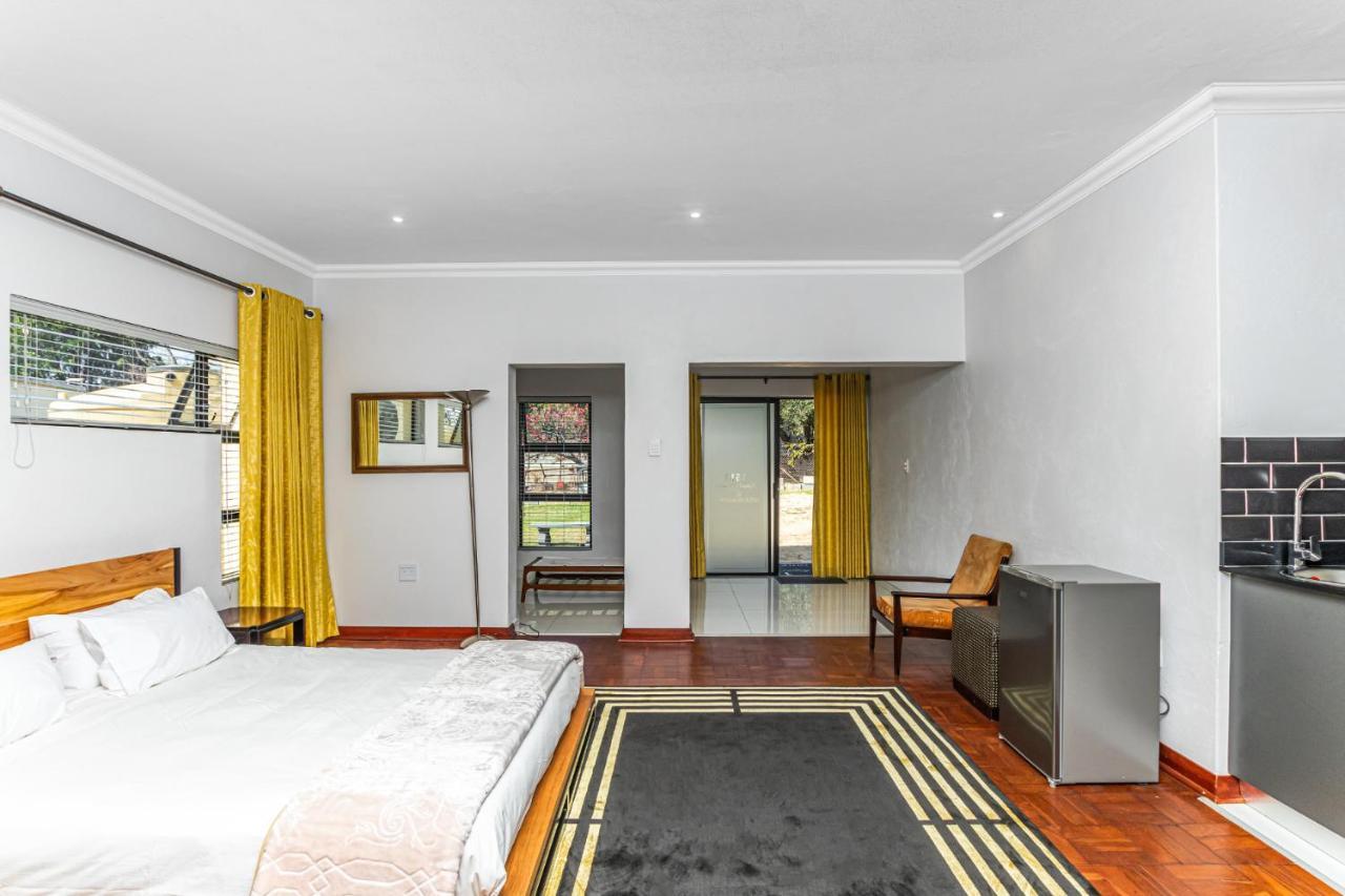 Kwamagogo Villa, Chartwell Apartment Johannesburg